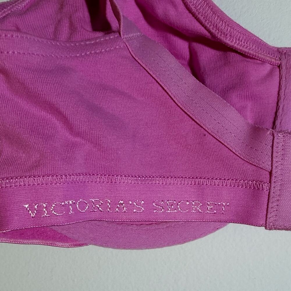 Victoria’s Secret Women's Pink Underwire Bra - Picture 5 of 5